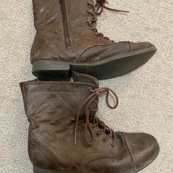 youth brown booties - Picture 2 of 5